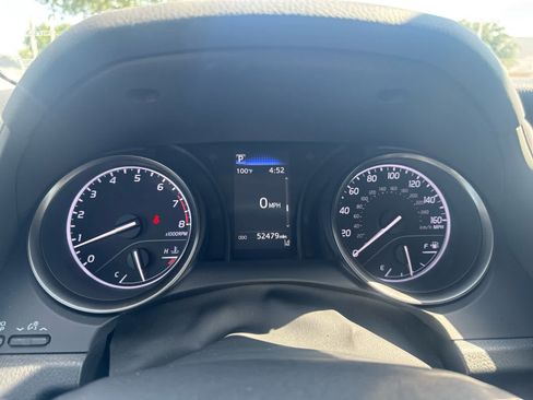 Used 2021 Toyota Camry SE w/ Carpet Mat Package (TMS) FWD image 9