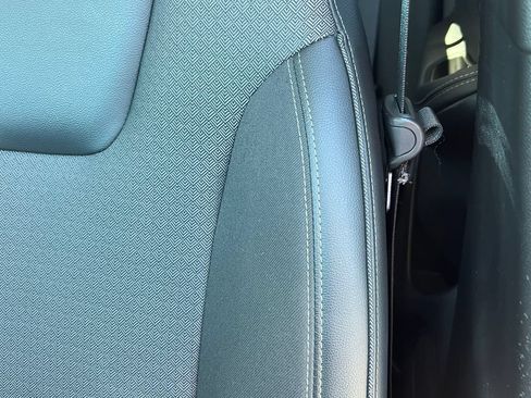 Used 2024 Buick Encore GX Preferred w/ Comfort Package AWD/4WD image 13
