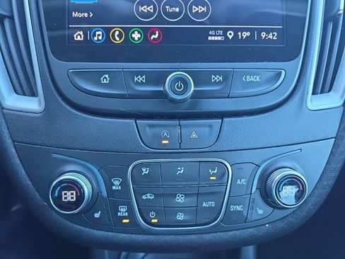 Used 2024 Chevrolet Malibu LT image 23