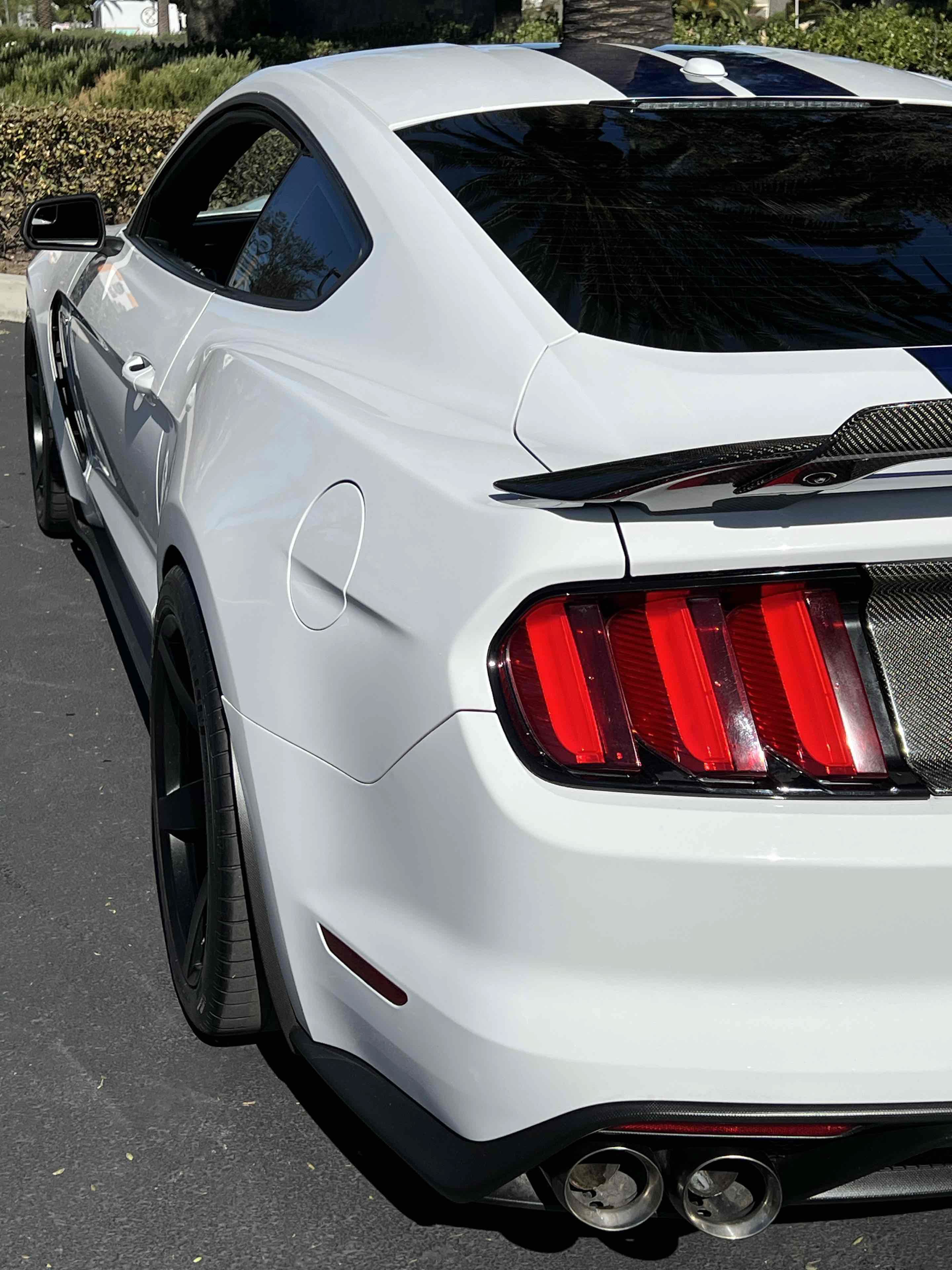Used 2017 Ford Mustang Shelby GT350 RWD image 58