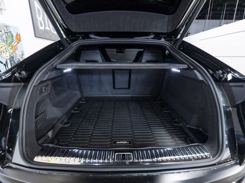 Used 2020 Lamborghini Urus image 8