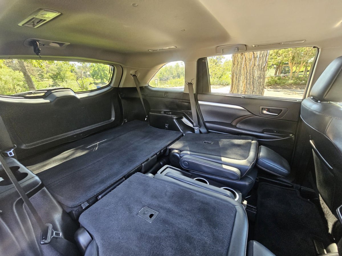 Used 2016 Toyota Highlander XLE AWD/4WD image 44