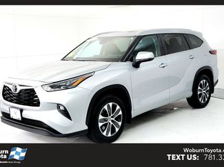Used 2024 Toyota Highlander XLE AWD/4WD video 1