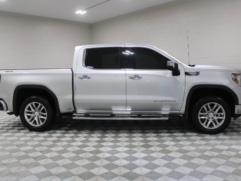 Used 2021 GMC Sierra 1500 SLT image 12