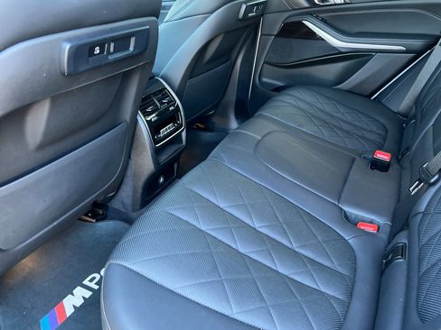 Used 2023 BMW X5 xDrive40i image 12
