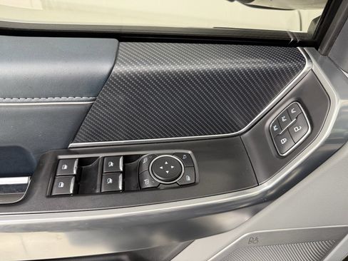 Used 2022 Ford F150 Limited image 13