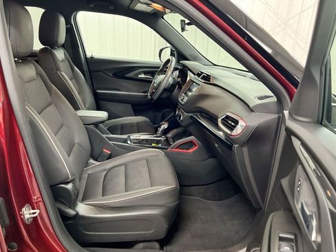 Used 2022 Chevrolet TrailBlazer RS FWD image 21