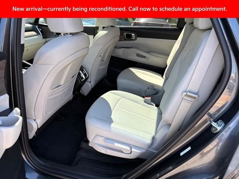 Certified 2022 Kia Sorento X-Line EX image 22