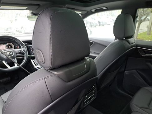 Used 2025 Audi Q8 Premium w/ Convenience Package image 26