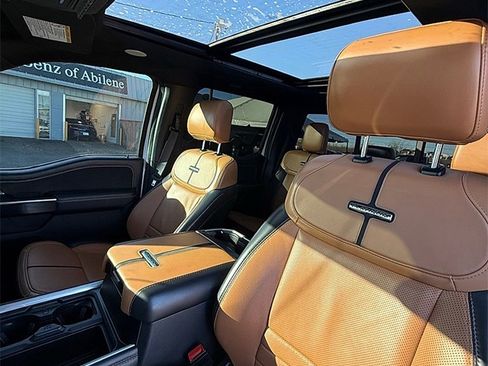 Used 2024 Ford F350 Platinum w/ FX4 Off-Road Package image 9