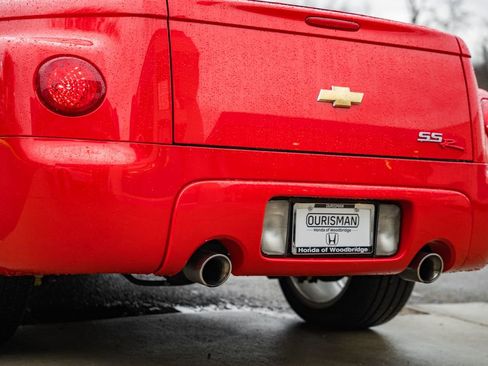 Used 2003 Chevrolet SSR w/ Preferred Equipment Group image 8