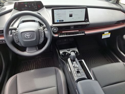 New 2026 Toyota Prius Plug-In Hybrid FWD image 9