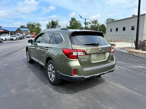 Used 2017 Subaru Outback 3.6R Touring w/ Popular Package #5A AWD/4WD image 7