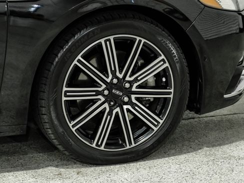 Used 2018 Lincoln Continental Reserve FWD image 61