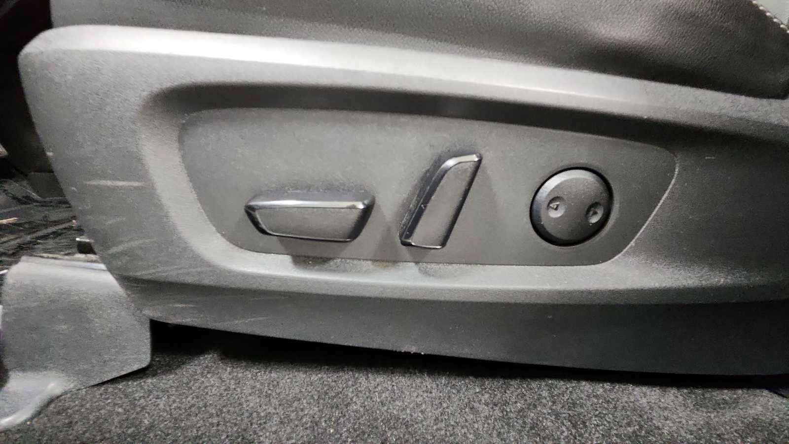 Used 2024 Nissan Pathfinder SL w/ Cargo Package AWD/4WD image 14