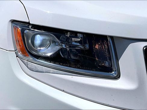 Used 2014 Jeep Grand Cherokee Limited w/ Mopar Chrome Edition Group RWD image 29