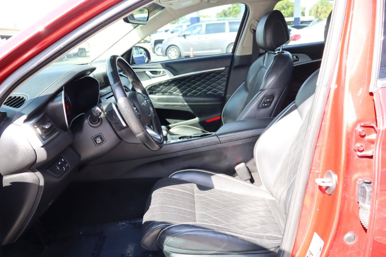 Used 2019 Genesis G70 2.0T Advanced w/ Prestige Package AWD/4WD image 17