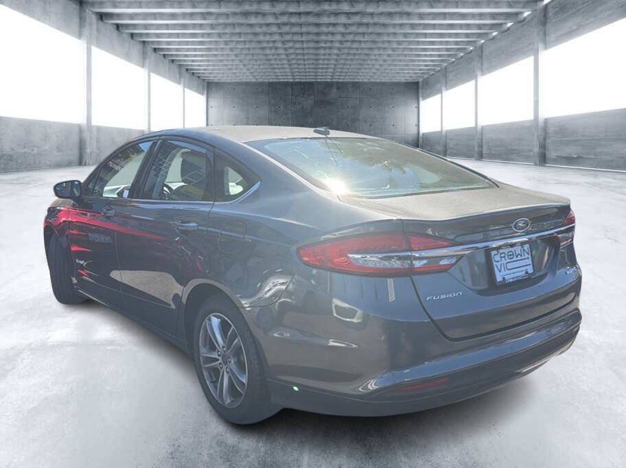 Used 2018 Ford Fusion S FWD image 3
