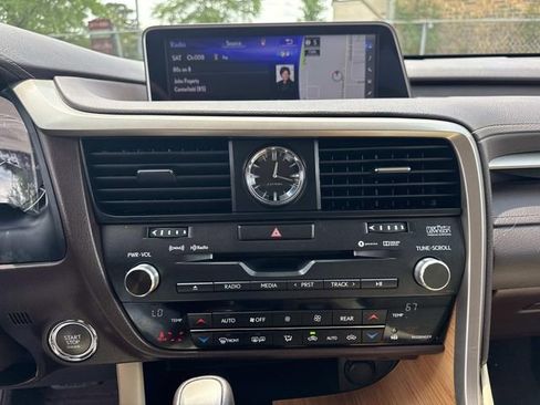 Used 2019 Lexus RX 350L AWD w/ Premium Package image 25