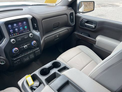 Used 2022 GMC Sierra 1500 SLT w/ X31 Off-Road Package image 22