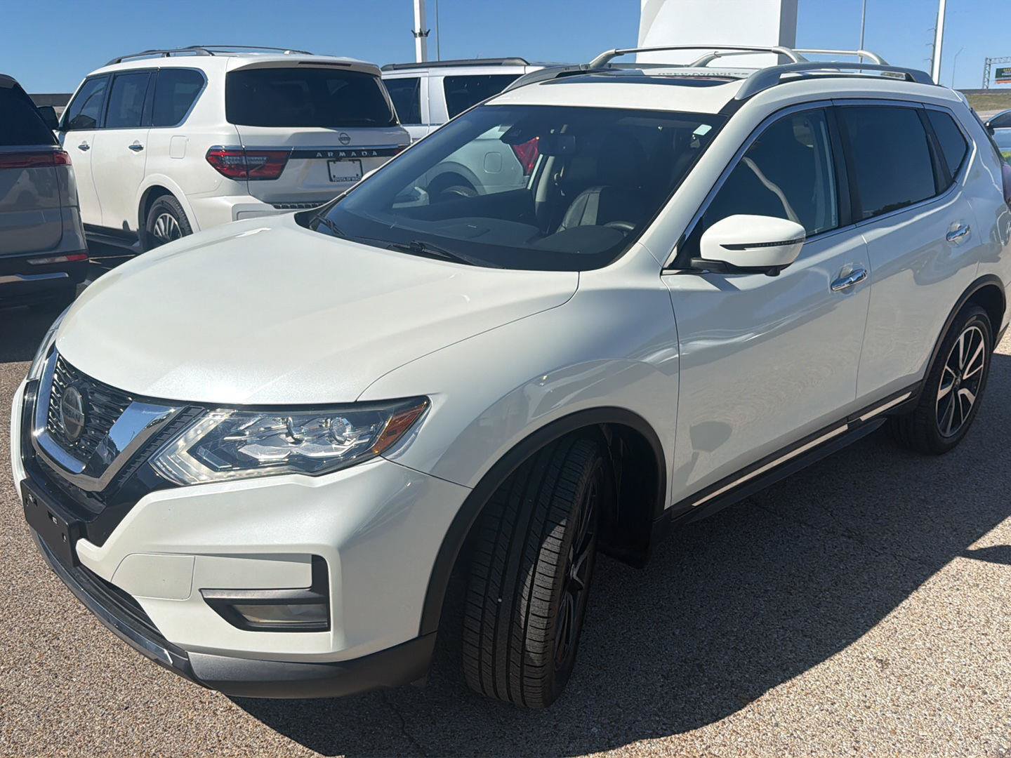 Used 2020 Nissan Rogue SL w/ Premium Package AWD/4WD image 6