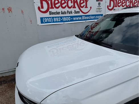 Used 2023 Jeep Grand Cherokee L Laredo image 14