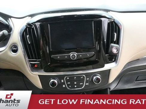 Used 2022 Chevrolet Traverse LS AWD/4WD image 34