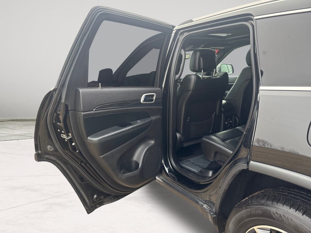 Used 2021 Jeep Grand Cherokee Limited AWD/4WD image 18