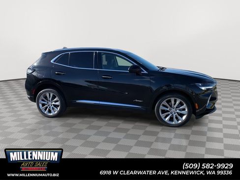 Used 2023 Buick Envision Avenir image 1