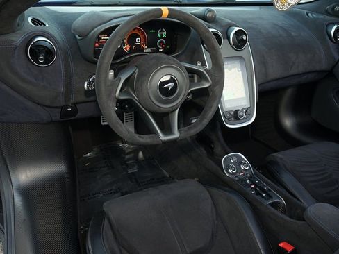 Used 2020 McLaren 600LT Spider image 13