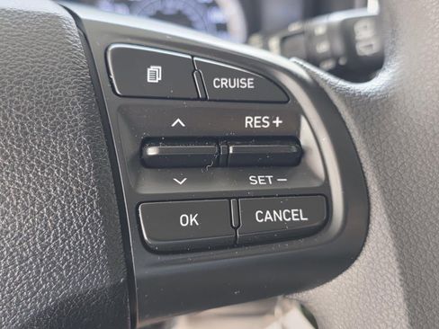 Used 2020 Hyundai Venue SEL FWD image 22