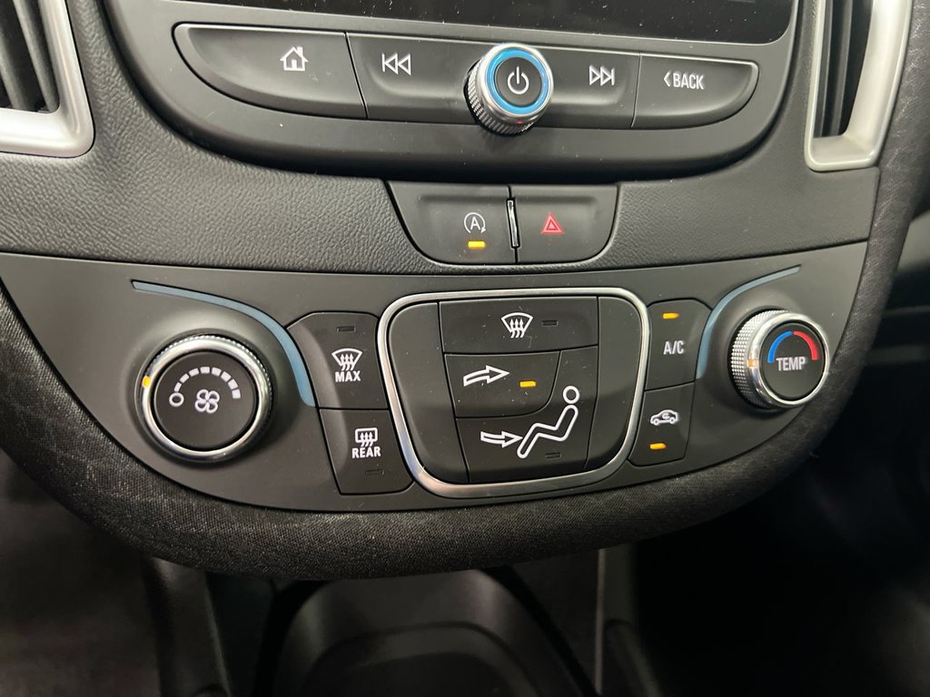 Used 2025 Chevrolet Malibu LS FWD image 15