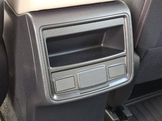 Used 2024 Subaru Forester AWD/4WD image 19
