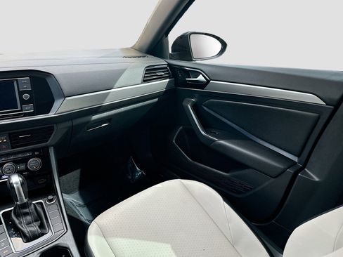 Used 2019 Volkswagen Jetta R-Line image 22