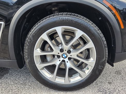 Used 2021 BMW X5 xDrive40i w/ Convenience Package AWD/4WD image 9
