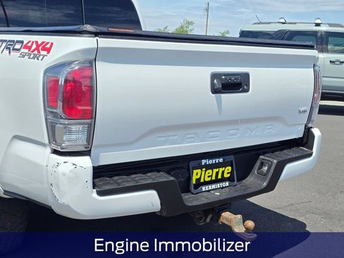 Used 2021 Toyota Tacoma TRD Sport AWD/4WD image 8