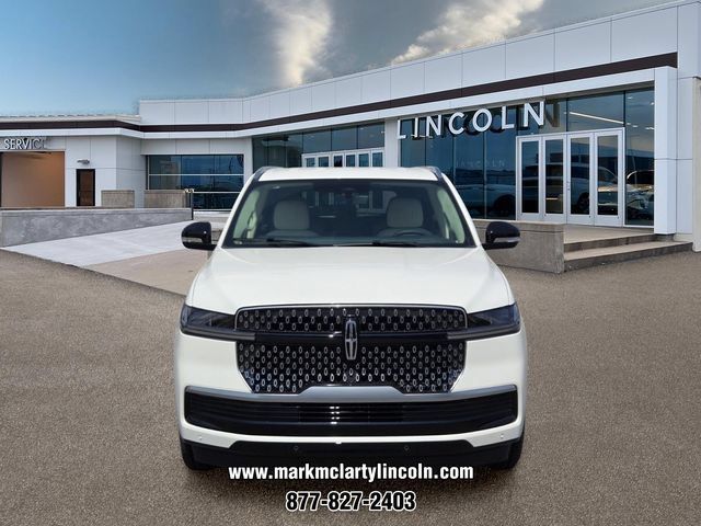 New 2027 Lincoln Navigator Premiere AWD/4WD image 6