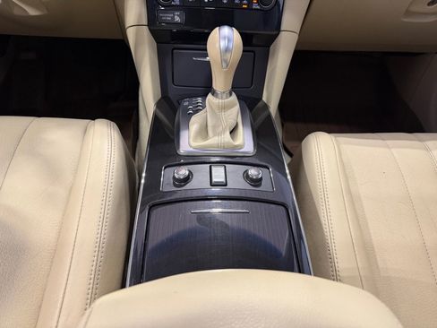 Used 2013 INFINITI FX37 AWD w/ Premium Pkg image 30