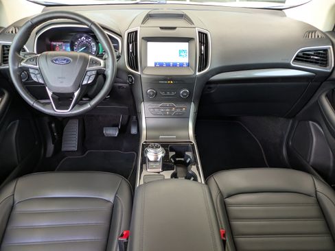 Used 2020 Ford Edge SEL w/ Convenience Package FWD image 15