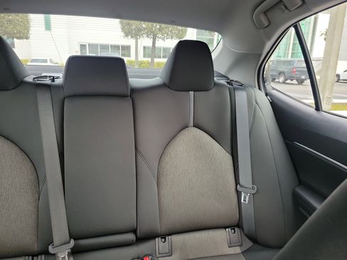 Used 2023 Toyota Camry LE image 22