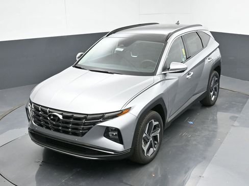 Used 2024 Hyundai Tucson Limited image 17