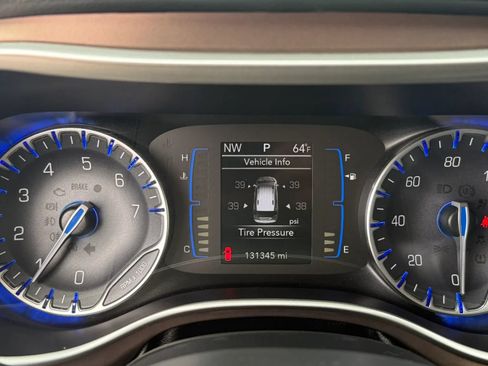 Used 2017 Chrysler Pacifica LX image 18