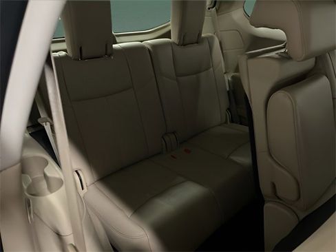 Used 2018 Nissan Pathfinder SL w/ Cargo Package image 14