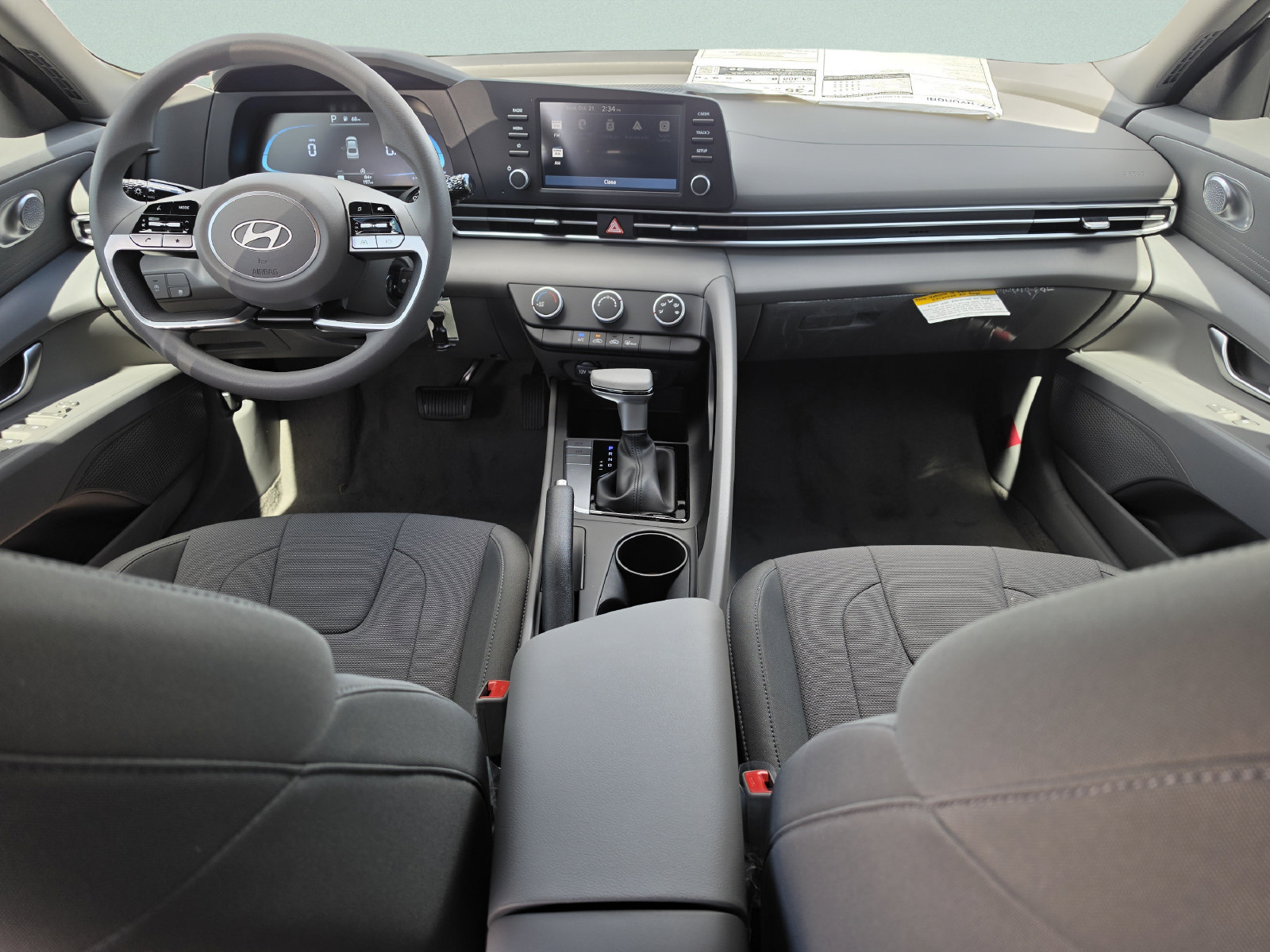 New 2026 Hyundai Elantra SE FWD image 15