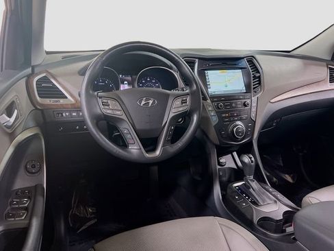 Used 2017 Hyundai Santa Fe Limited image 24
