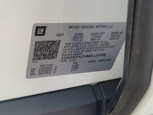 Used 2021 Chevrolet Suburban Premier w/ Premium Package image 34