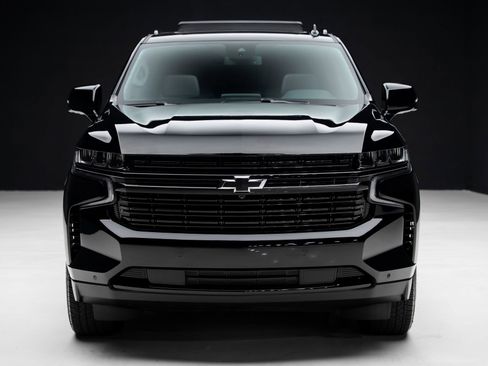 Used 2024 Chevrolet Suburban RST w/ Luxury Package image 7