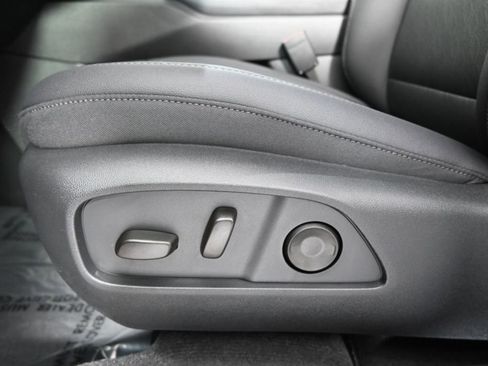 New 2026 Chevrolet Equinox LT w/ Convenience Package II image 21