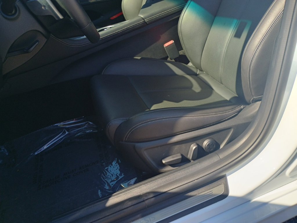 Used 2025 Genesis G70 2.5T AWD/4WD image 12