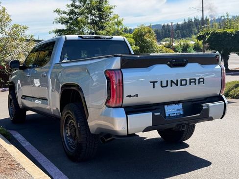 Used 2022 Toyota Tundra Platinum w/ Advanced Package AWD/4WD image 5